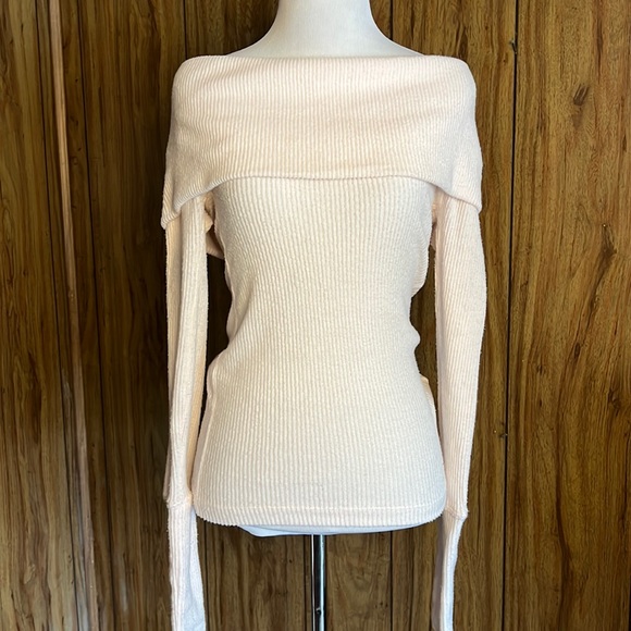 Free People Off The Shoulder Sweater - Picture 1 of 6